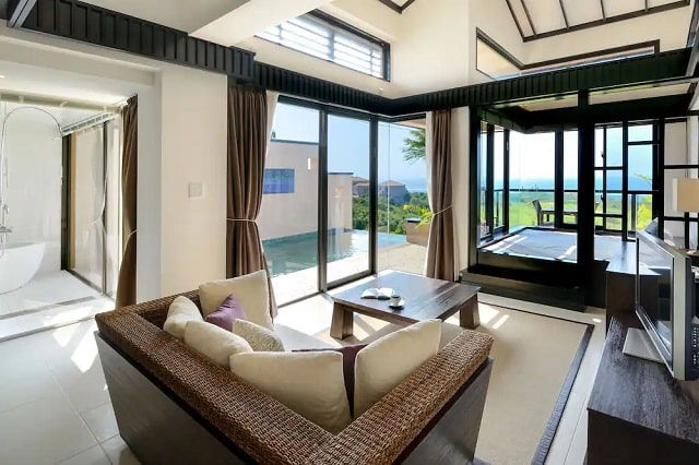 シギラ ベイサイド スイート アラマンダ　客室（プールヴィララグーンスイート 禁煙）